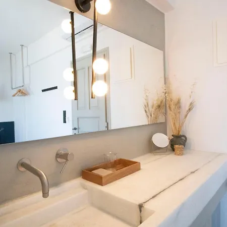 Magoo لوغاراس