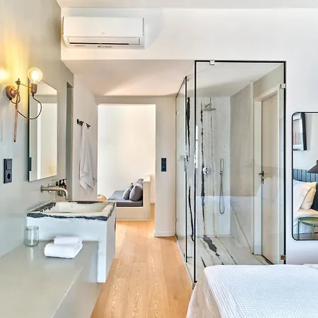 فندق Magoo لوغاراس