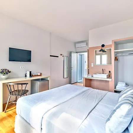 Magoo فندق لوغاراس