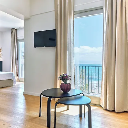 فندق Magoo لوغاراس